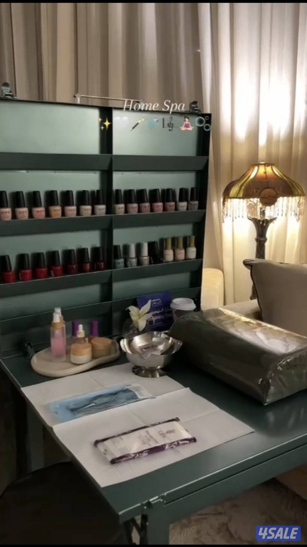 للبيع صالون  هوم سيرفس عاملتين مع دخل شهري0