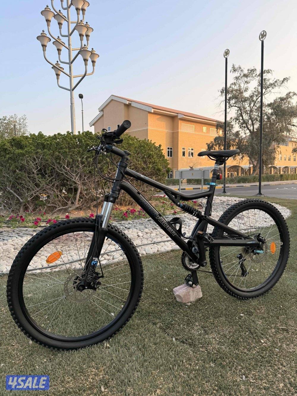 قاري rockrider six3 للبيع0