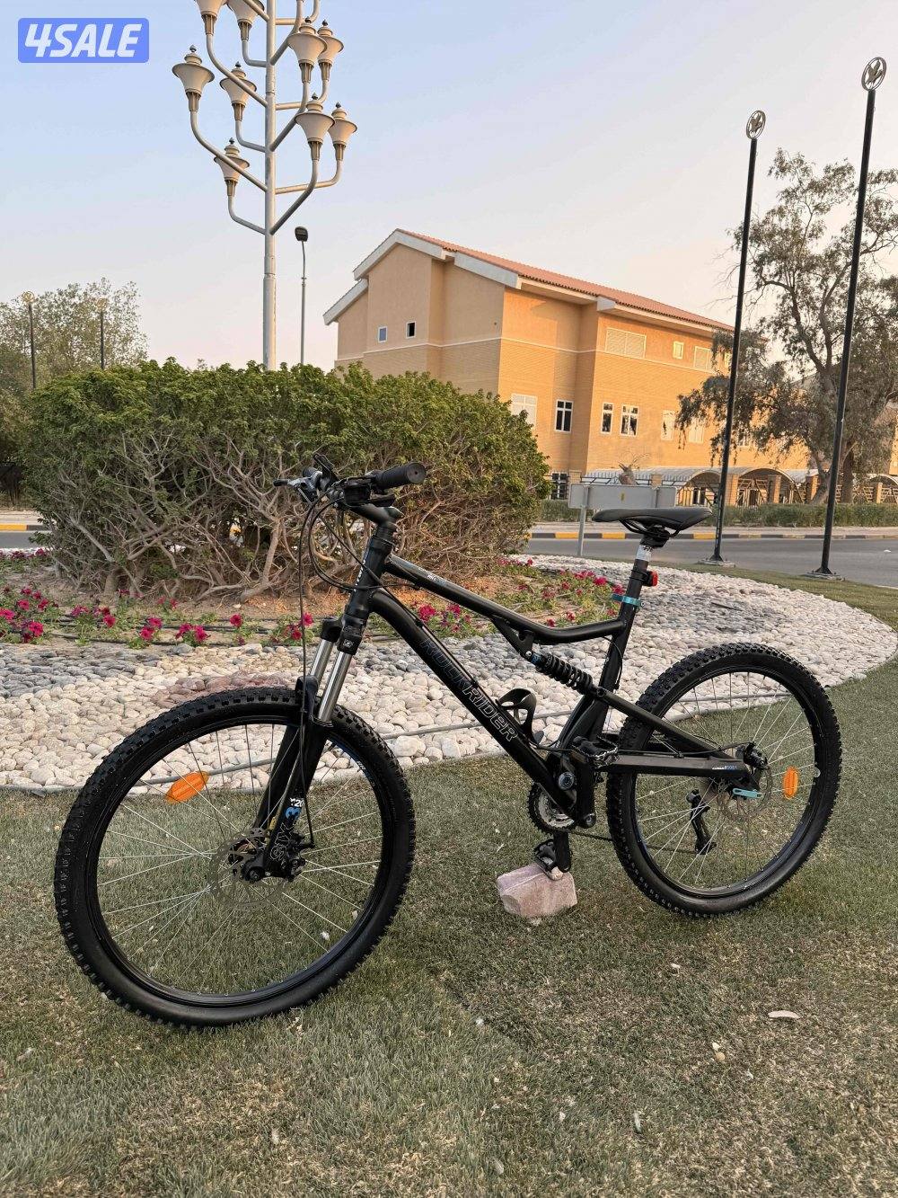 قاري rockrider six3 للبيع6