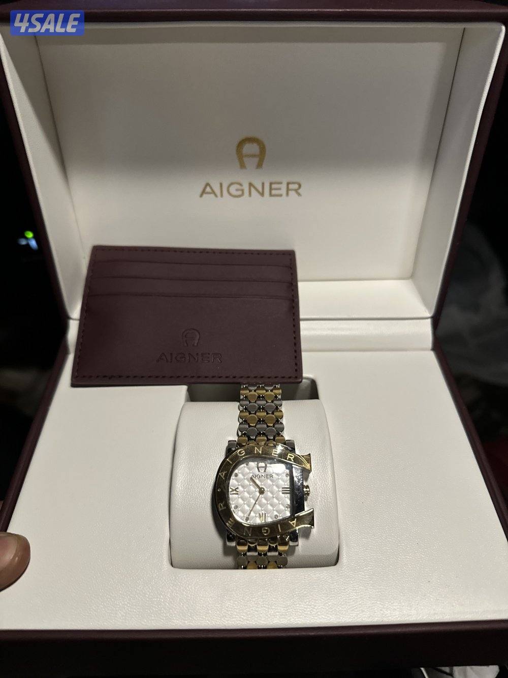 للبيع ساعة مع محفظة  AIGNER1