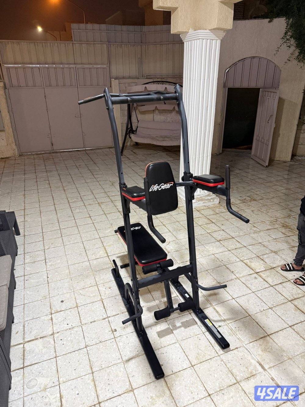 للبيع سراير وكبتات وادراج واجهزه رياضيه5