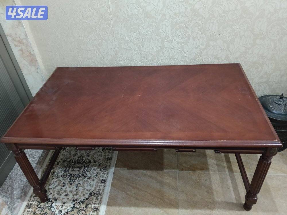 طاولة كنب بحالة ممتازة0