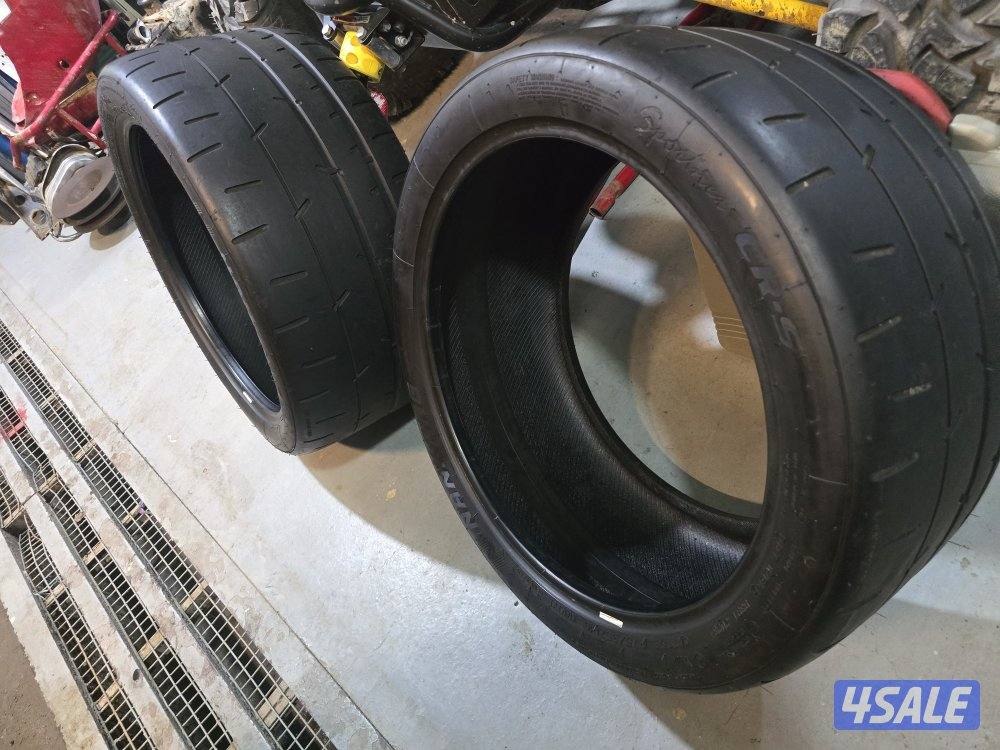 تواير مقاس رنج 19 275/35ZR نظاف على ٥٠د.ك1