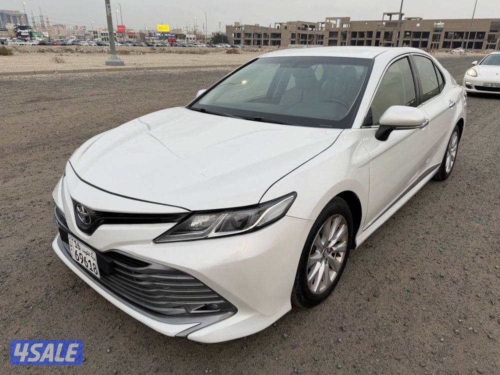 كامري 2018 نظيف جدا ومرتب4