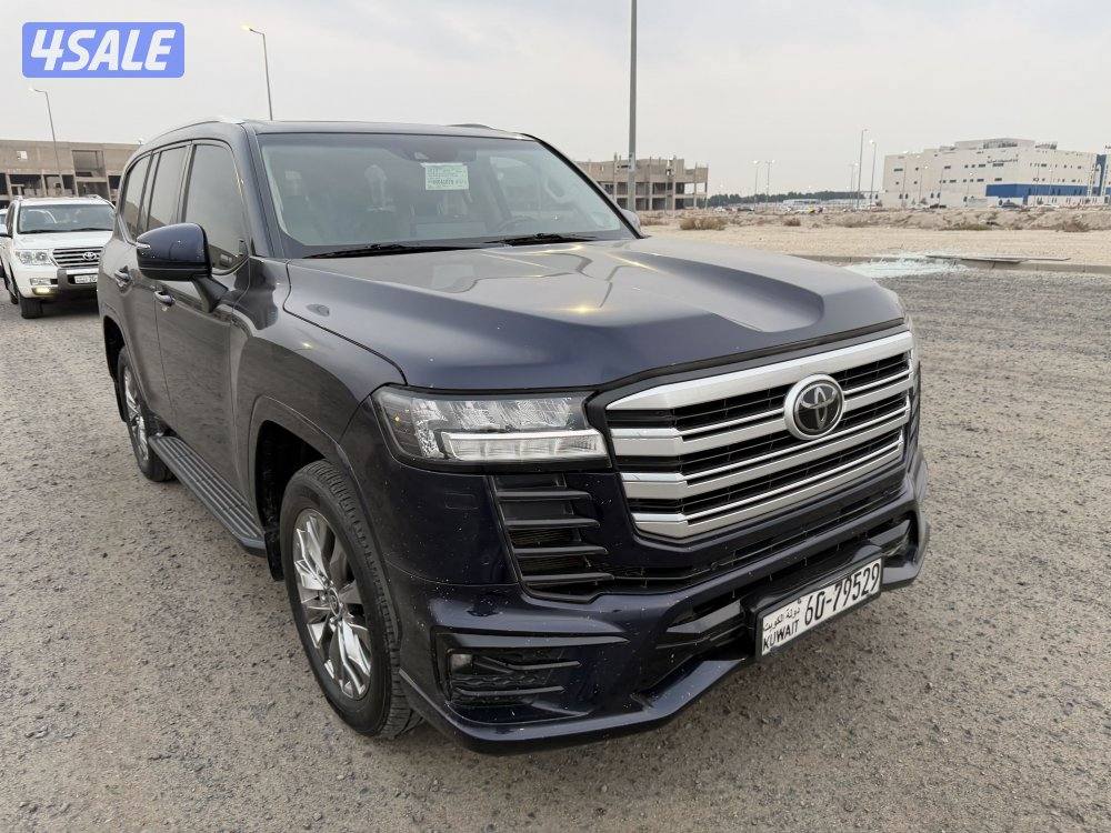 لاندكروز 2022 ايرو اس تون تيربو4