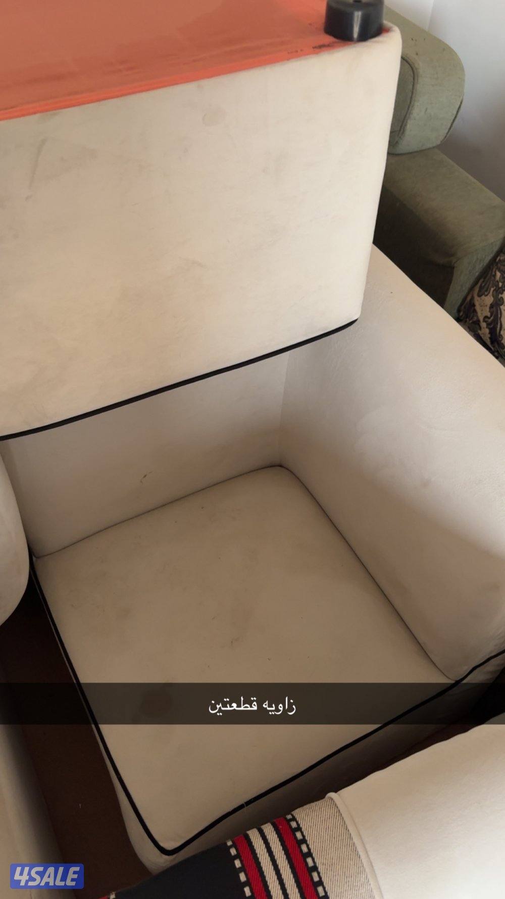 كنب نضيف وترولي ابيض بأسود4