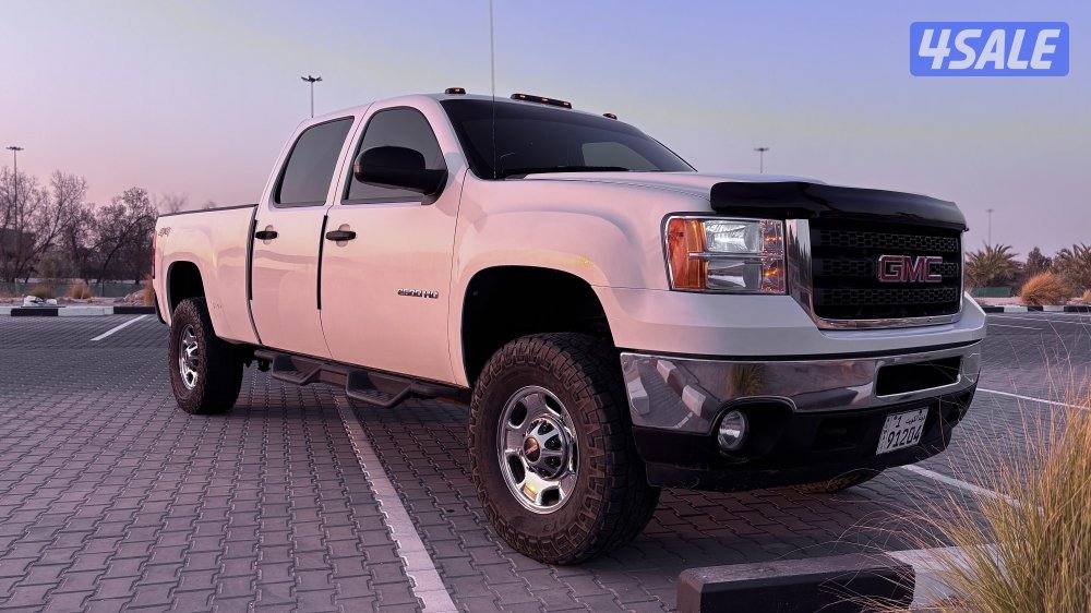 للبيع وانيت GMC HD 2011 العداد 174 الف كيلو0