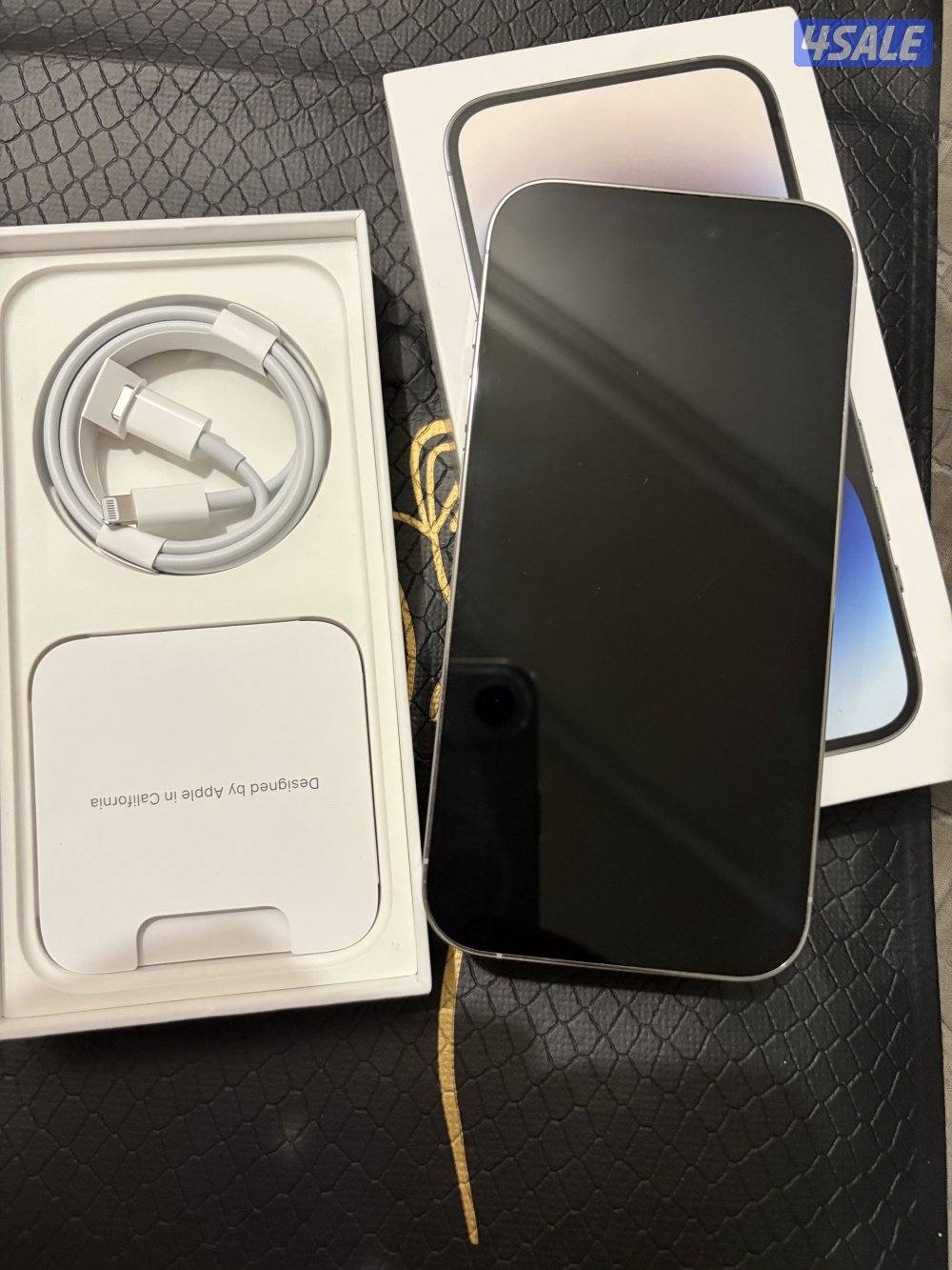 ايفون 14 برو مثل الجديد2565