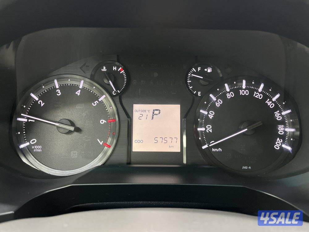 TOYOTA PRADO 6 CYL TXL HIGH OPTION6