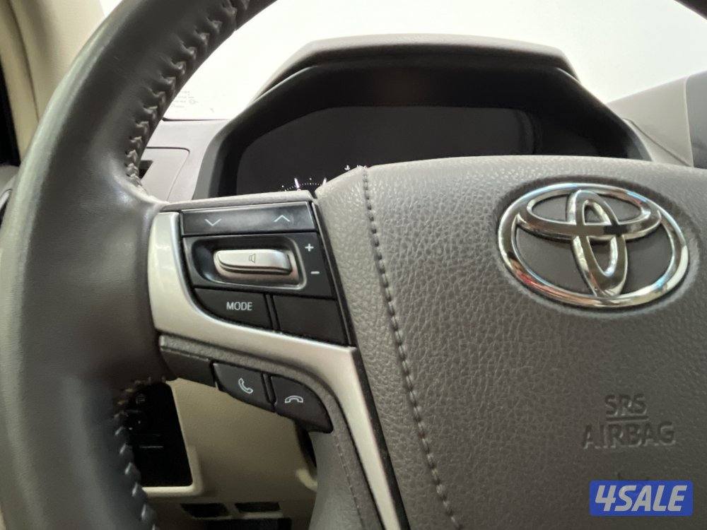 TOYOTA PRADO 6 CYL TXL MID OPTION7