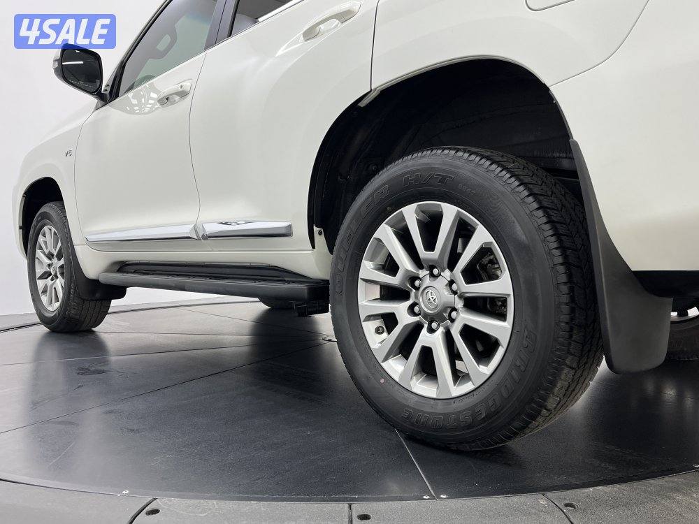 TOYOTA PRADO 6 CYL TXL MID OPTION9