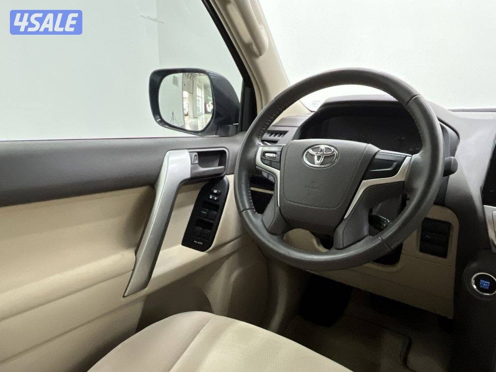 TOYOTA PRADO 6 CYL TXL MID OPTION12