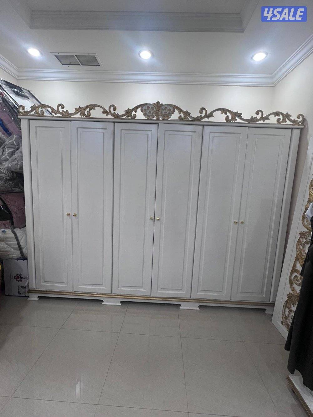 غرفة نوم نظيفه جدا جدا وقويه خشب تفصال  سبع قطع كامله مع البردة السعر11