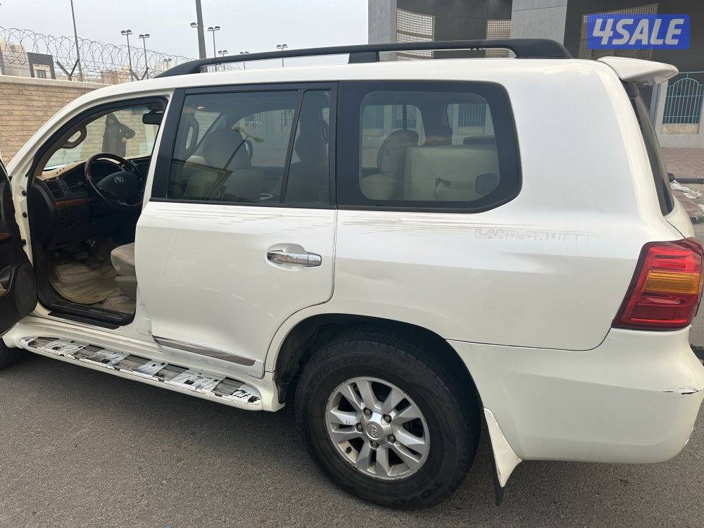 للبيع لاند كروزر موديل ٢٠٠٨ ماشي ٣٢٨ الف شرط الفحص قير ومكينه وشاصي1