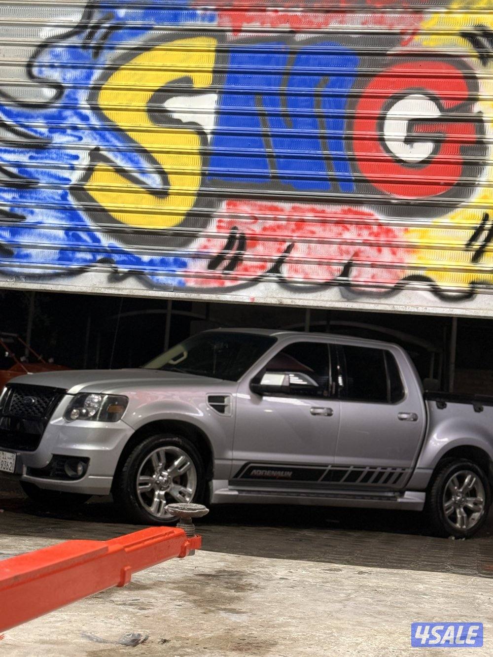 فورد اكسبلورر أدرينالين سبورت تراك. Explorer sport trac Adrenaline8