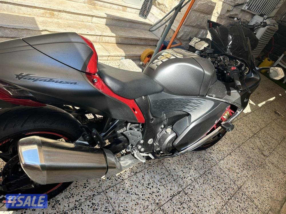 Suzuki haybusa 2024 stock bike as company  very clean2