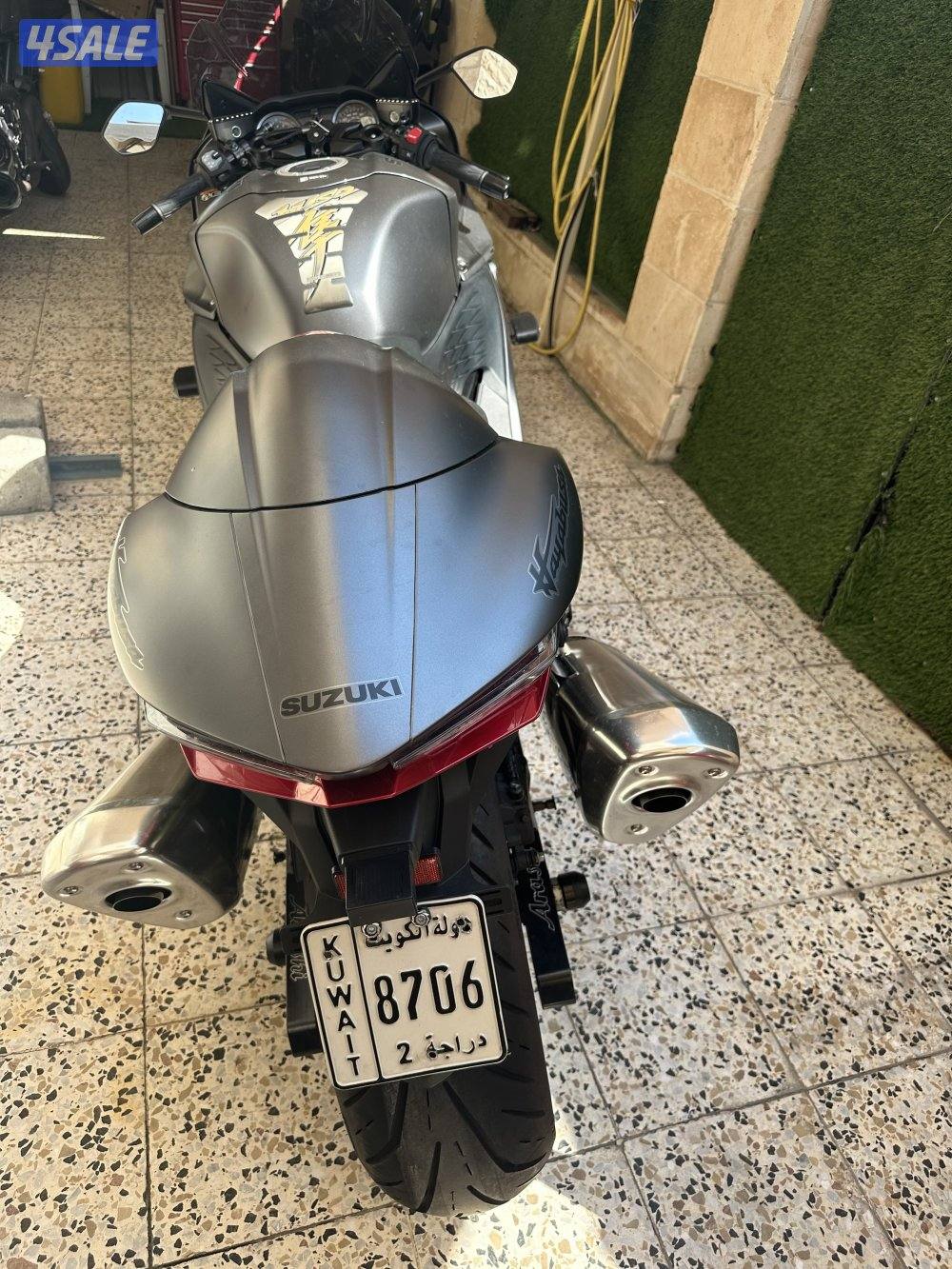 Suzuki haybusa 2024 stock bike as company  very clean3