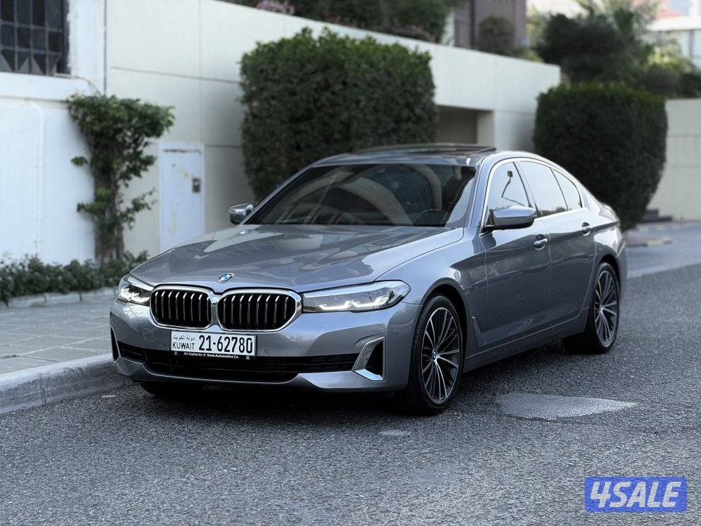 بي ام دبليو 520i لكجري لاين 2023 عداد 28 الدرجة الأولى صبغ كالة الغانم0