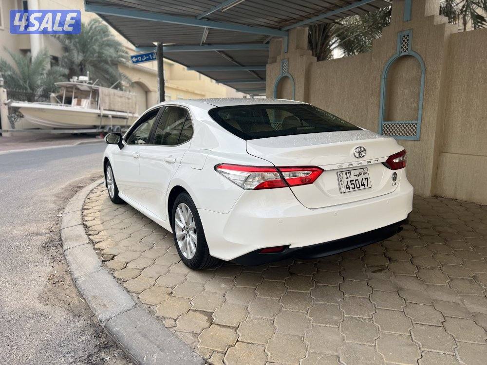 للبيع كامري 2019 ماشي 96 صبغ وكاله3