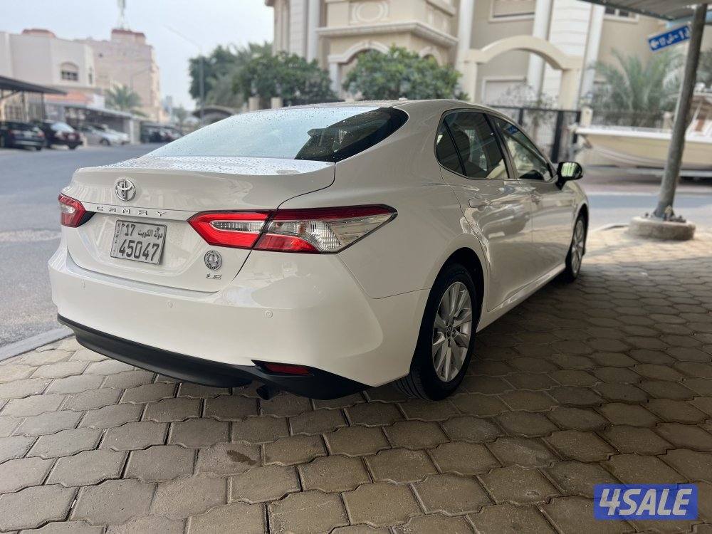 للبيع كامري 2019 ماشي 96 صبغ وكاله8