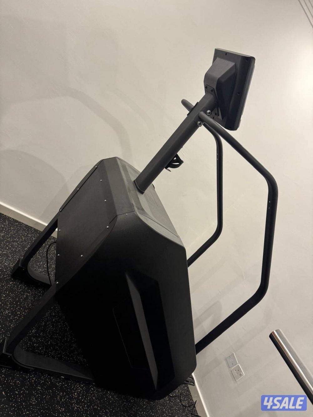 نقل اجهزه رياضية نقل اجهزة رياضية  فك وتركيب جميع جهاز مشي جهاز هوم9