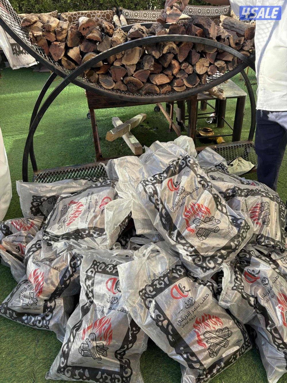 يوجد حطب سمر وحطب زيتون وفحم افريقى البقره وفحم سداسى كرتون شرط الجوده3