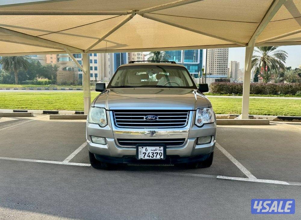فورد اكسبلورر - الموديل:2008 - العداد:1561