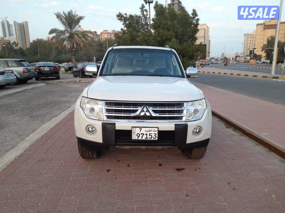 السالمية ميتسوبيشى باجيرو موديل 2009 GLS1