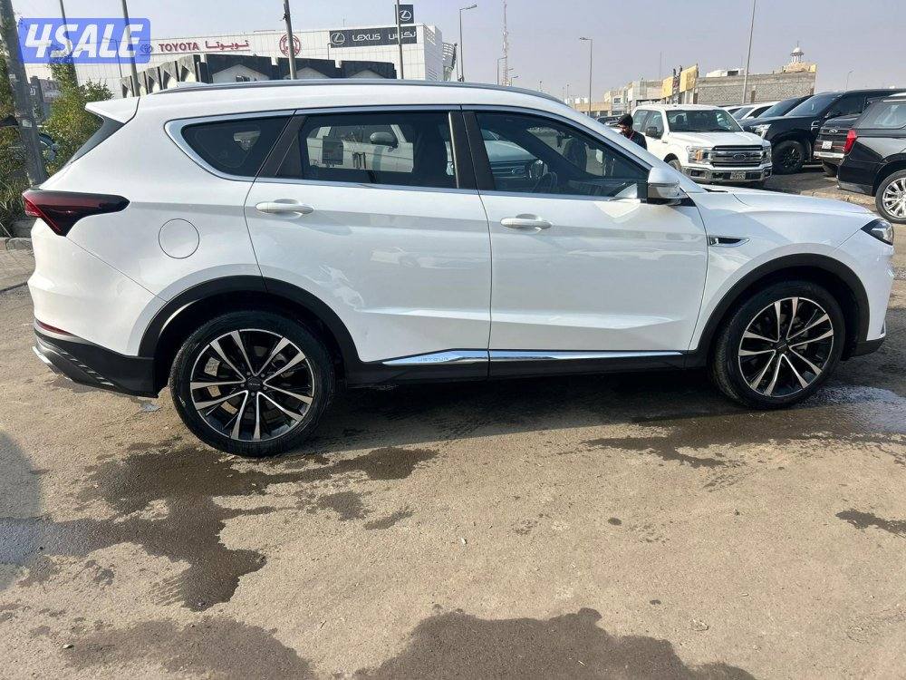 X70 PLUS .JETOUR موديل 2024 ماشى 68.000 k.m   وارد الكويت .3