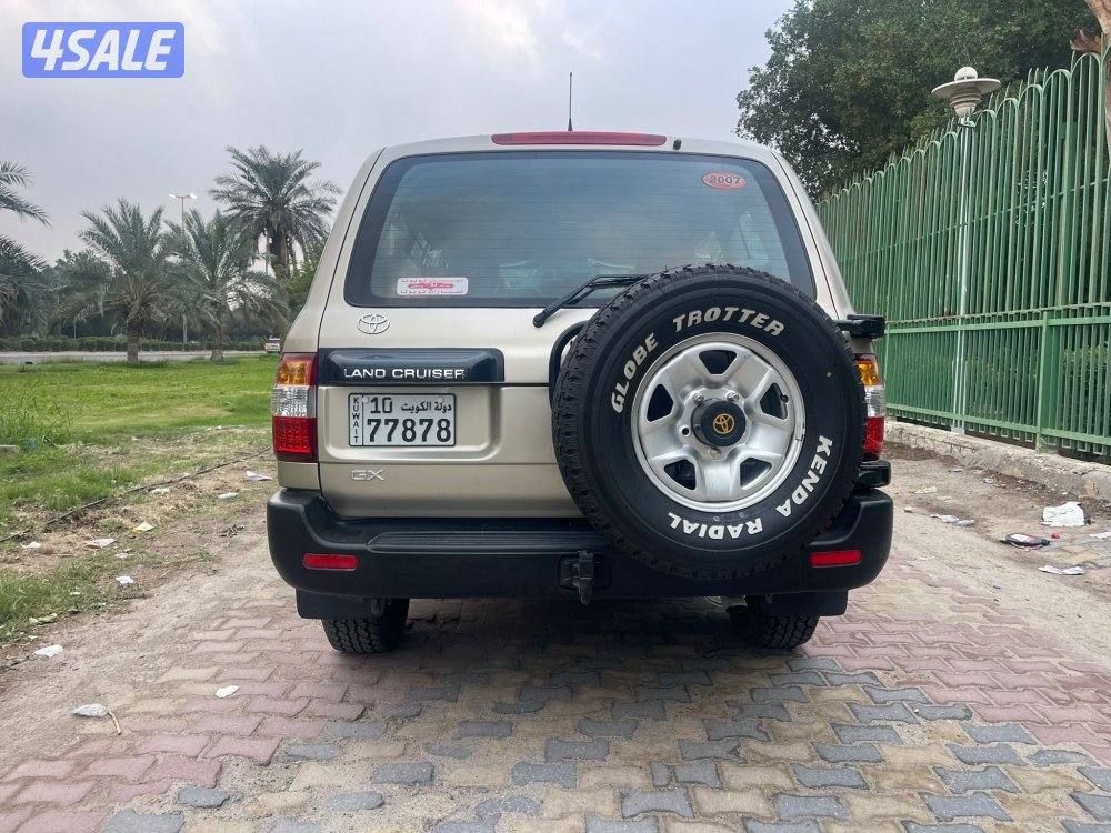 لاندكروز GX موديل 2007 قير عادي5