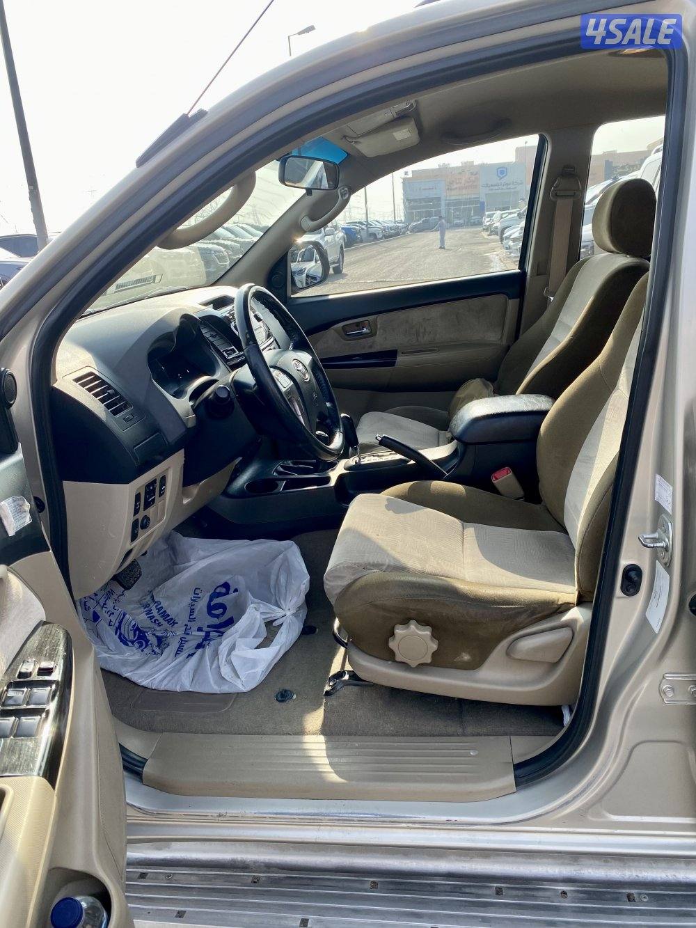 فورتنر الساير موديل 2015 عداد 2768