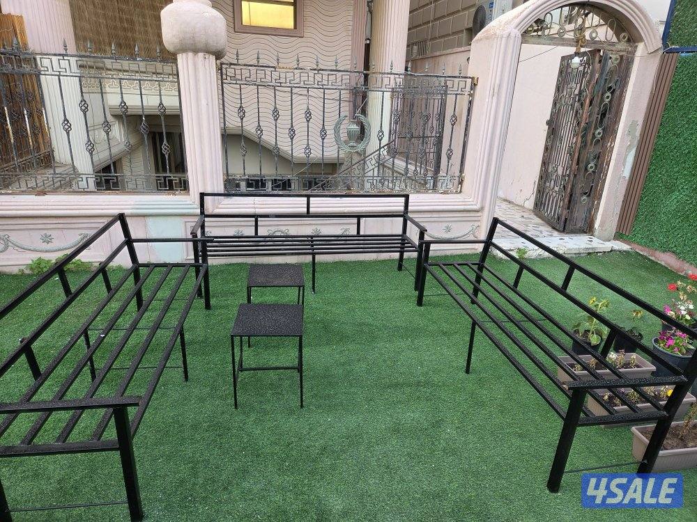 للبيع عربانه وكراسي واكثر من خيمه وحمام ومطبخ8