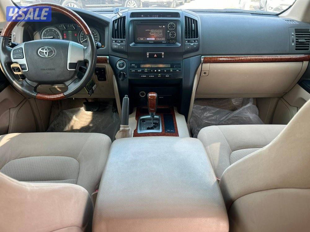 لاند كروزر GXR-V8 موديل 2013 ماشى 340.000 k.m  وارد الساير .6