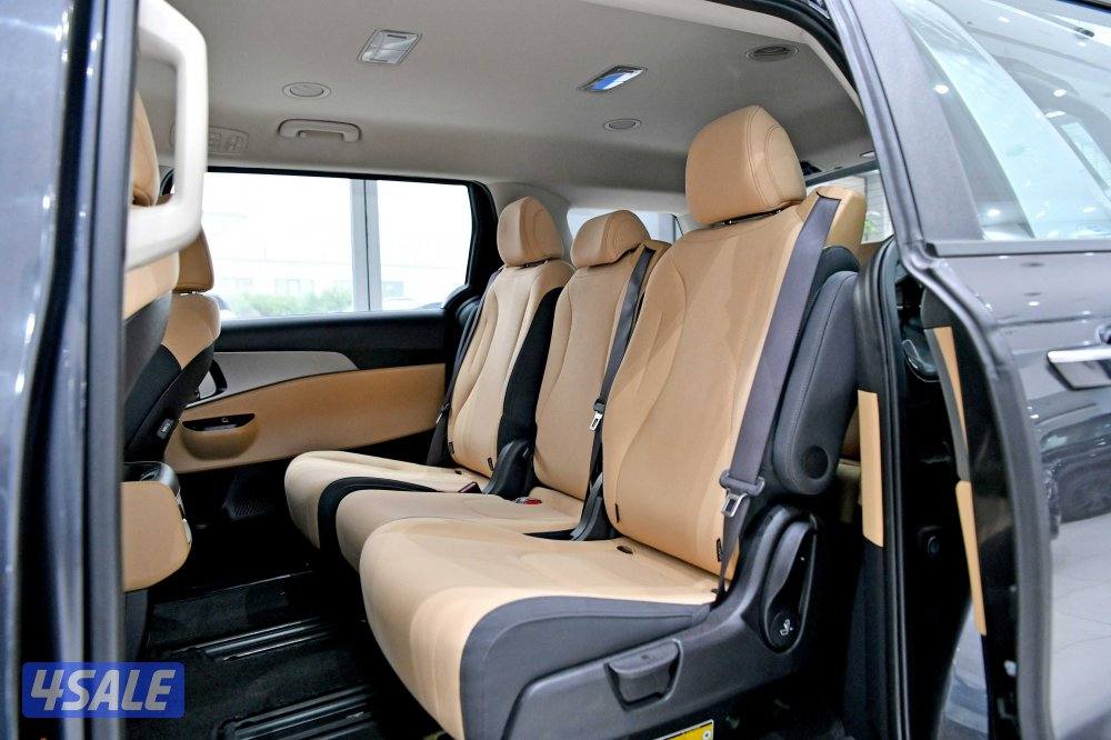 كيا كارنفال4