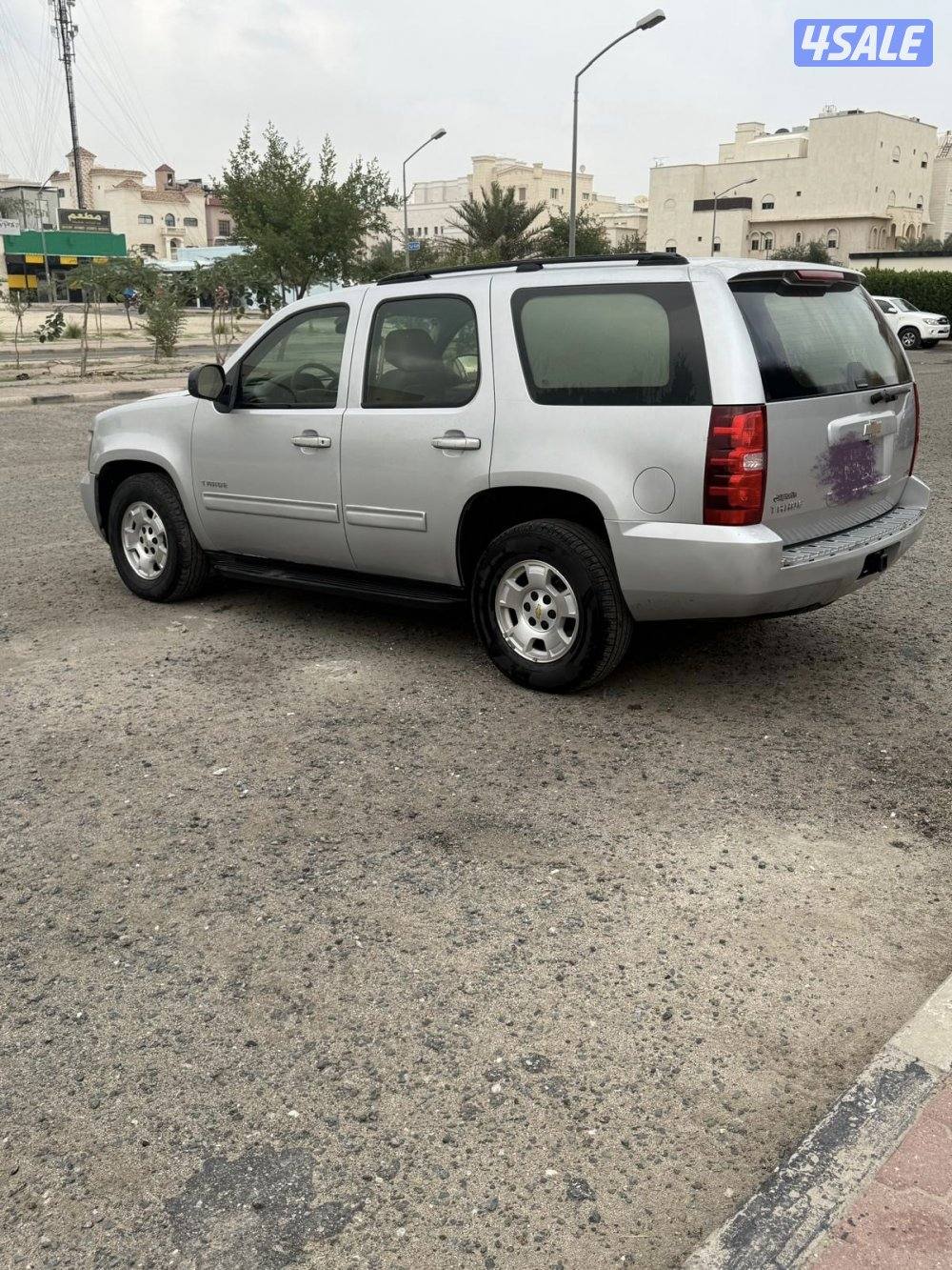 للبيع تاهو موديل 2011 اصباغ متفرقة ماشي ٣٣٥٥٧٧ مبدل تواير +بطارية+زيت1