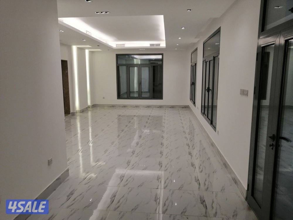 للايجار في بيان  فيلا للسكن الراقي موقع زاوية مميزه3