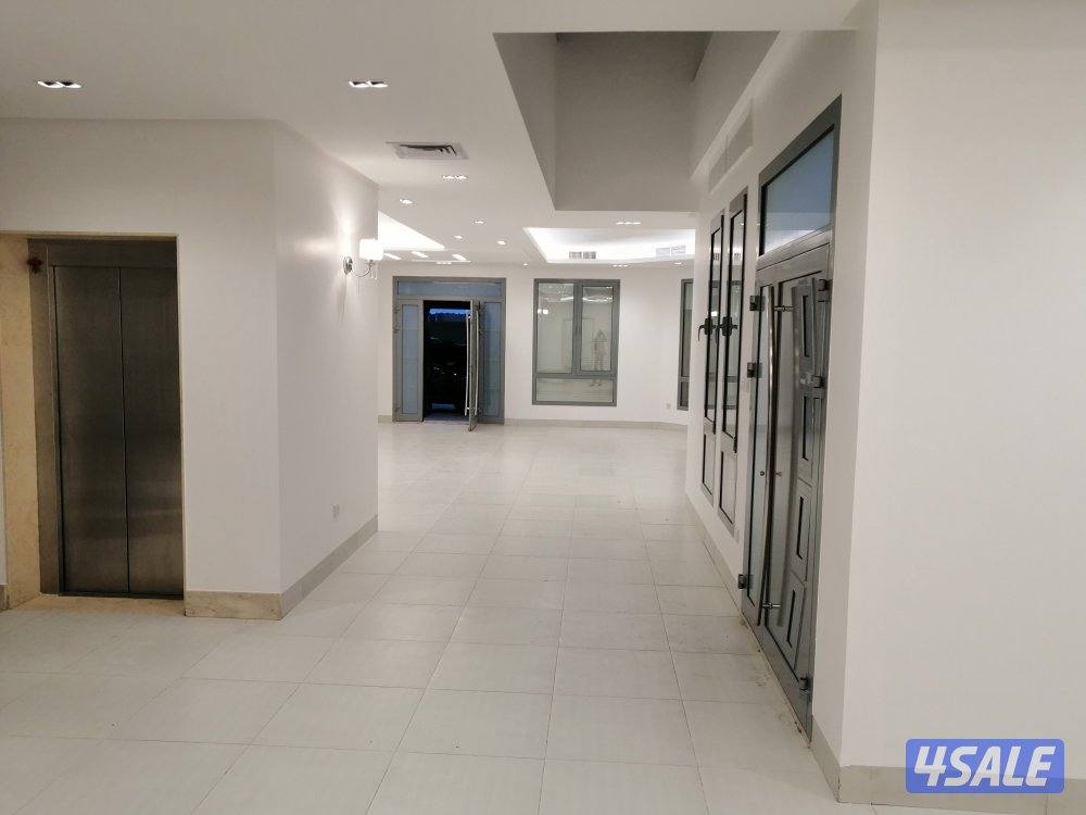 للايجار في بيان  فيلا للسكن الراقي موقع زاوية مميزه8