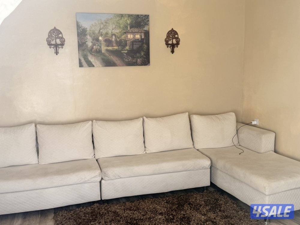 شقه غرفتين وصالة وحمام ٢ مطبخ تحضري  دور ثاني حمام سباحة مشترك1