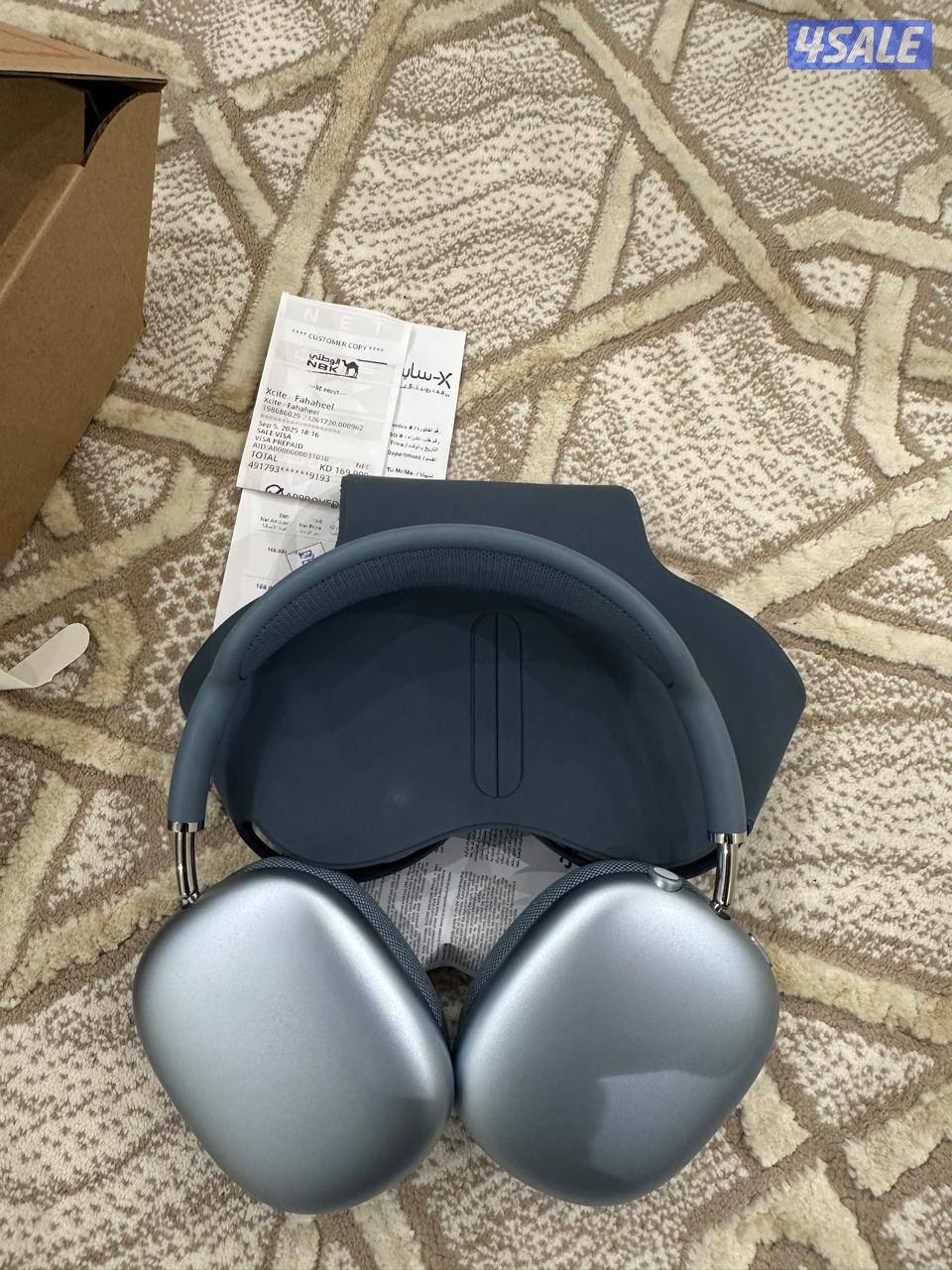 ابل ايربودز ماكس1