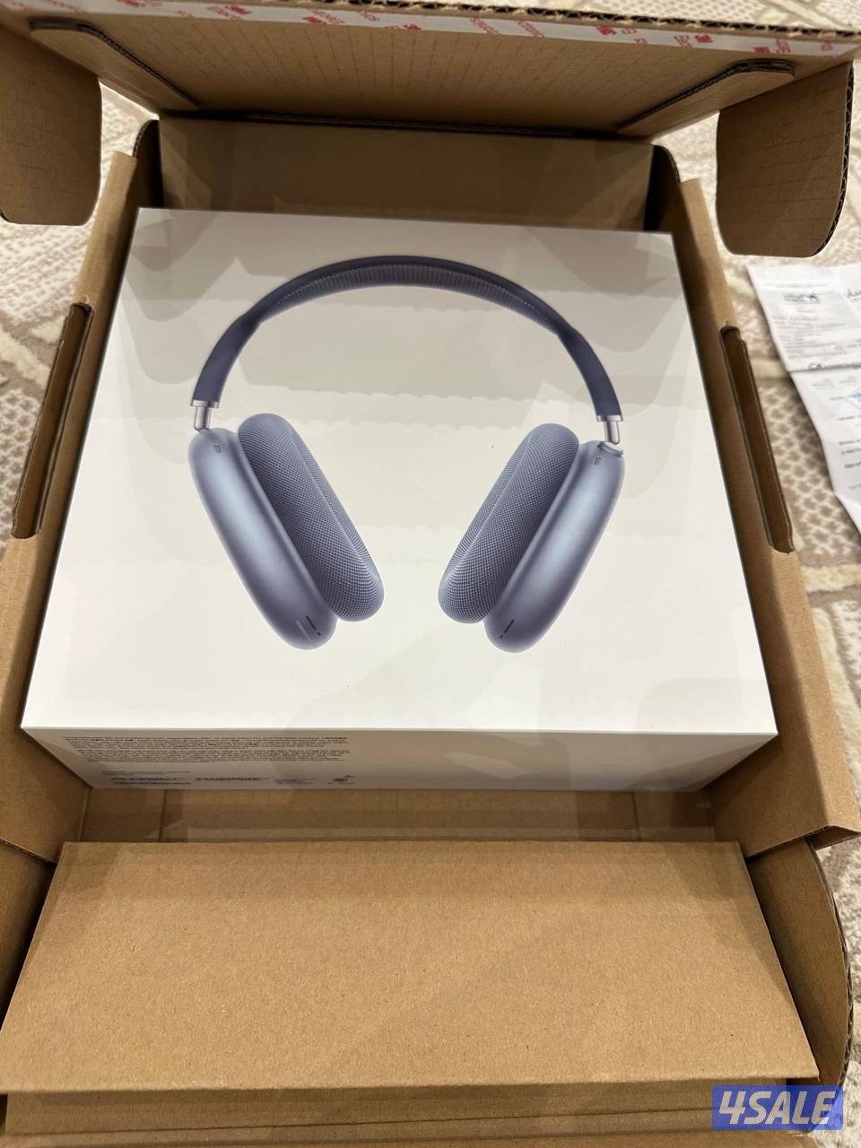 ابل ايربودز ماكس0