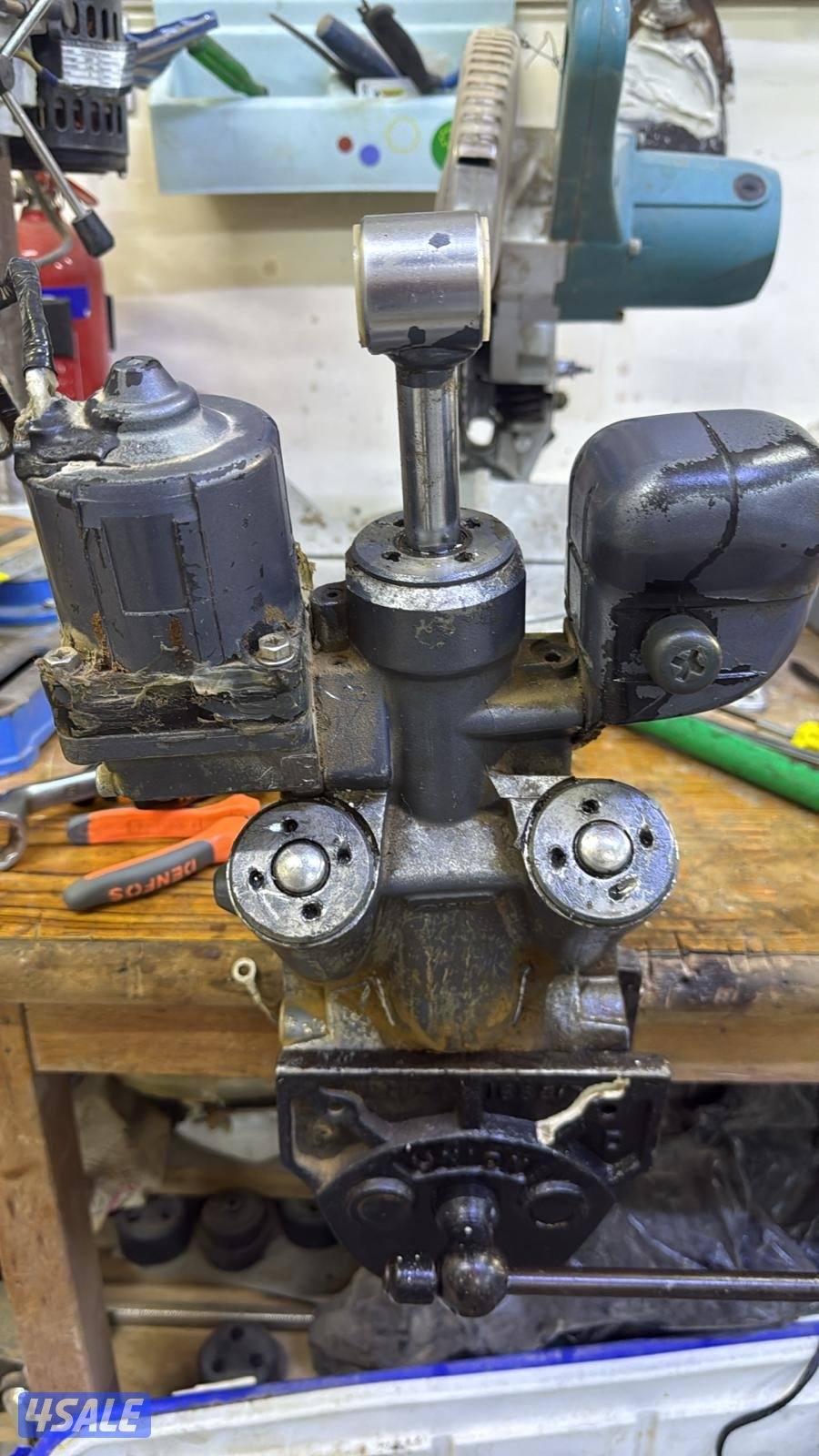 ميكانيكي كهربائي طراد جهاز ais7