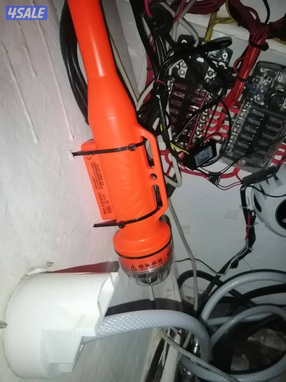 ميكانيكي كهربائي طراد جهاز ais12