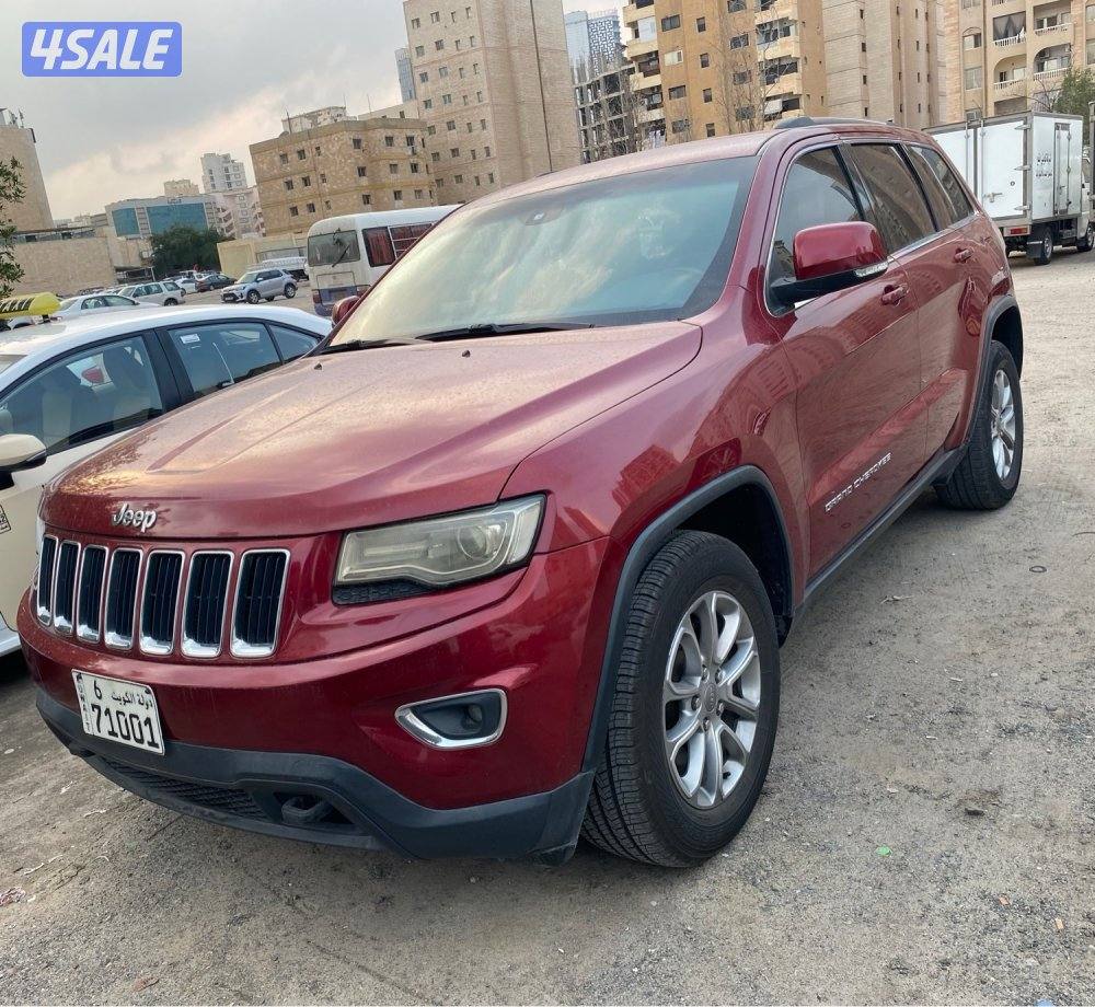 قراند شيروكي لاريدو 2014 صبغ الوكاله عداد270 الف وارد الوكاله 6 سلندر0