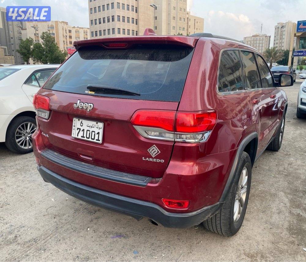 قراند شيروكي لاريدو 2014 صبغ الوكاله عداد270 الف وارد الوكاله 6 سلندر1