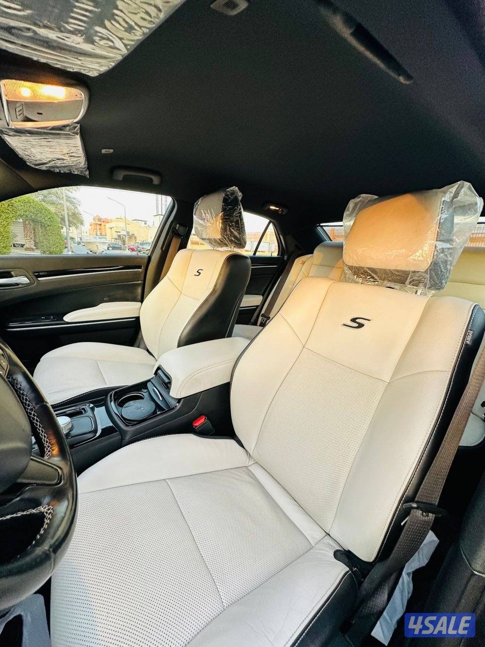 للبيع كرايزلر S300 (S) عداد 56 الف4