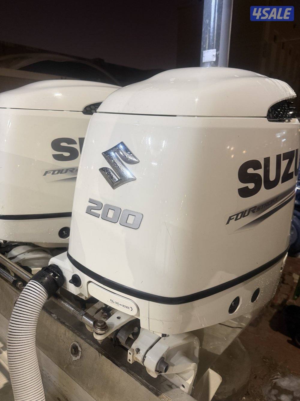 للبيع رويال كرافت ٢٨ قدم مكينتين سوزوكي ٢٠٠/٢ موديل ٢٠٢٠4