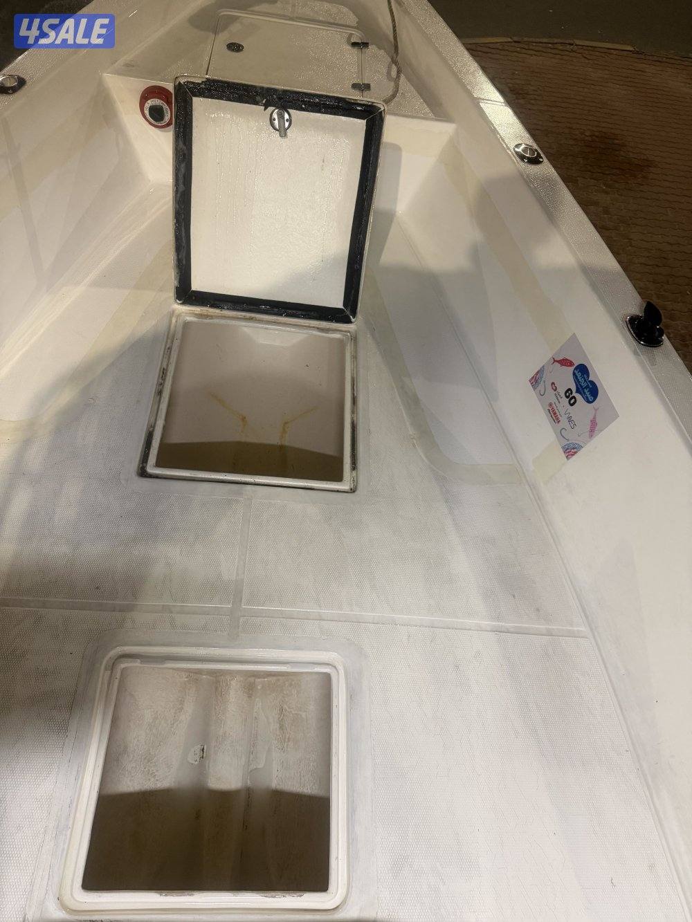 للبيع رويال كرافت ٢٨ قدم مكينتين سوزوكي ٢٠٠/٢ موديل ٢٠٢٠5