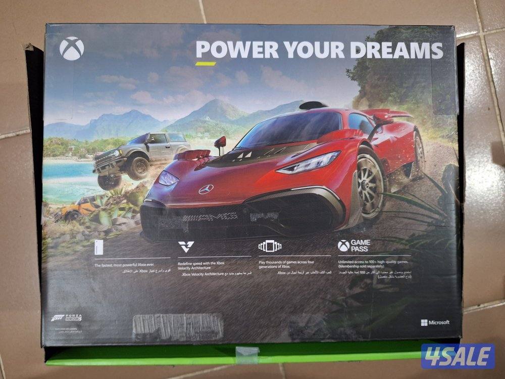 Xbox Series X + extra controller + games0