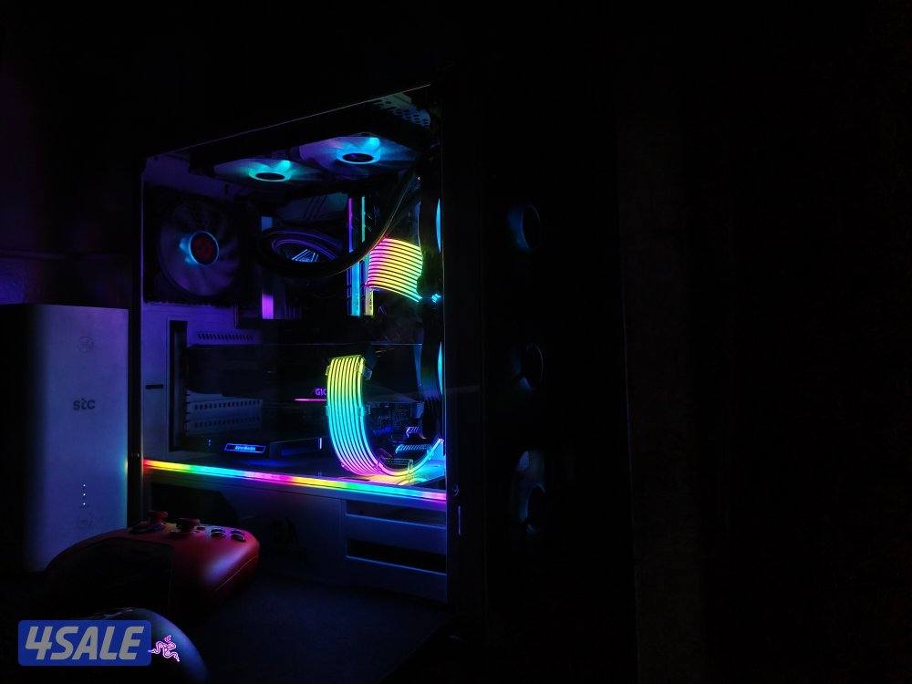 CPU  : i7 12700KF with RTX 3080 Ti 12GB Ram 32GB 2.5TB NVME SSD2