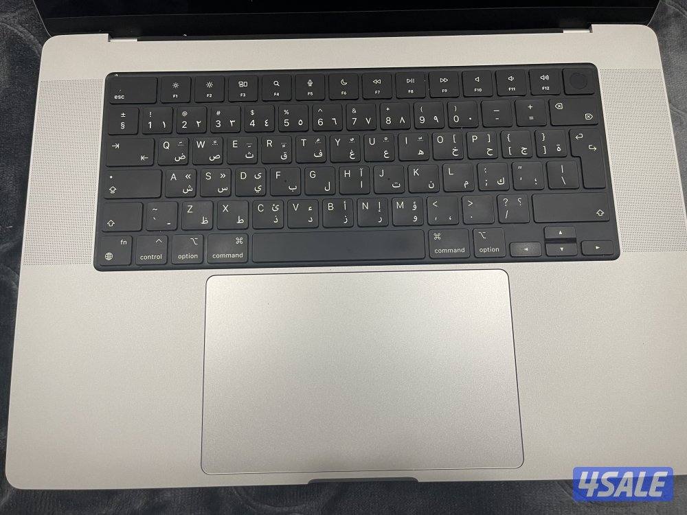 Apple MacBook Pro M1 for sale 512HD 16 GRAM 16 Inch Screen excellent C5